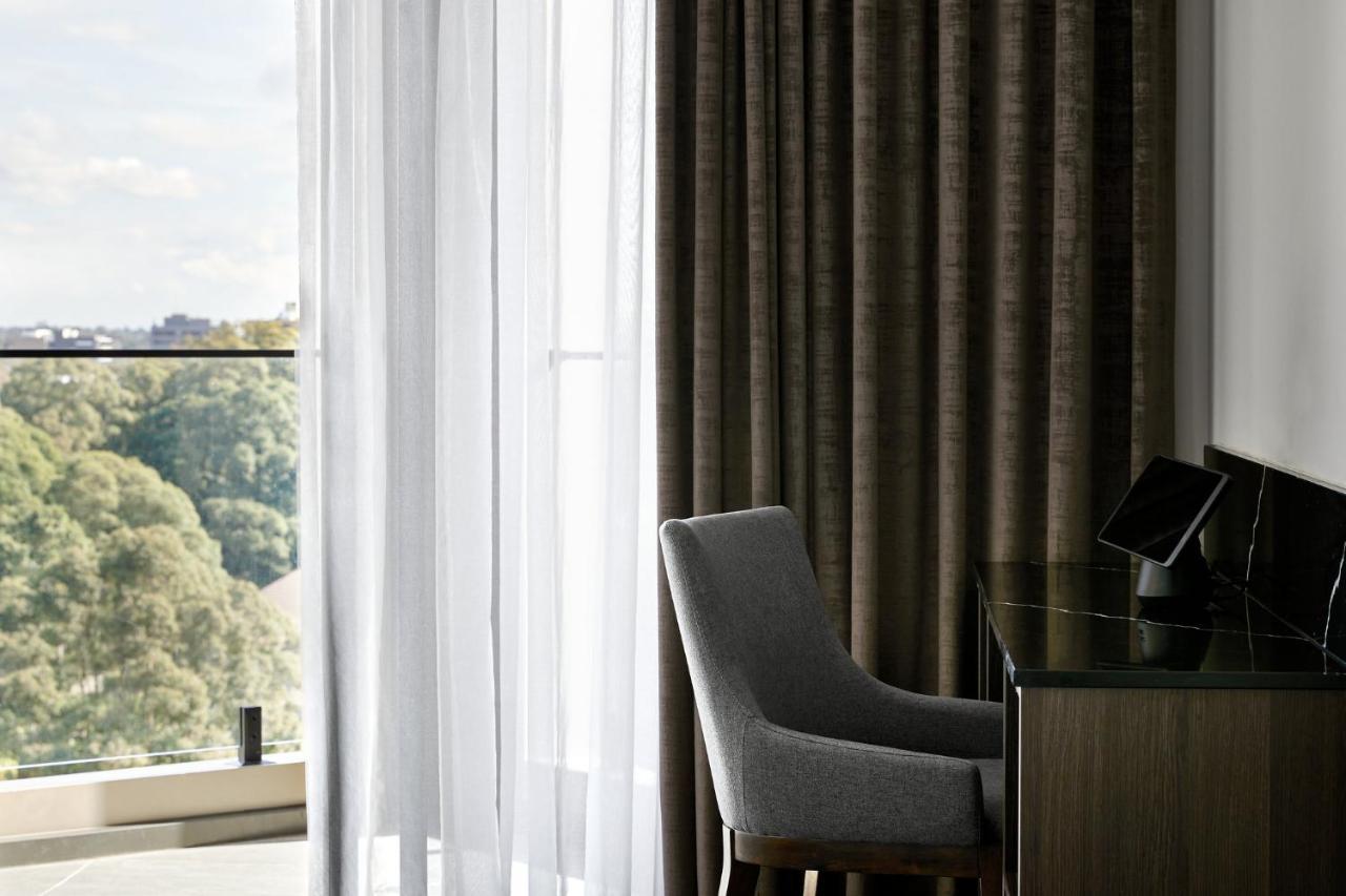 Crowne Plaza Sydney Burwood By Ihg Hotel Bagian luar foto